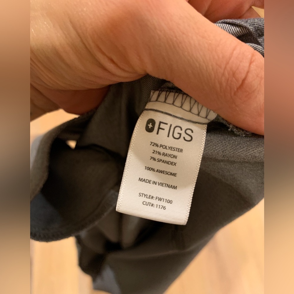 FIGS Women's Graphite Scrub Set | Casma Top Small | Yola Pants S/P - Picture 8 of 16